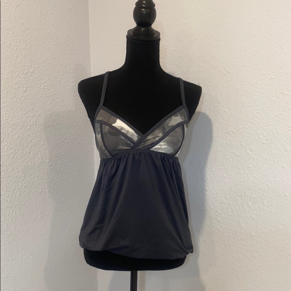 Lululemon top